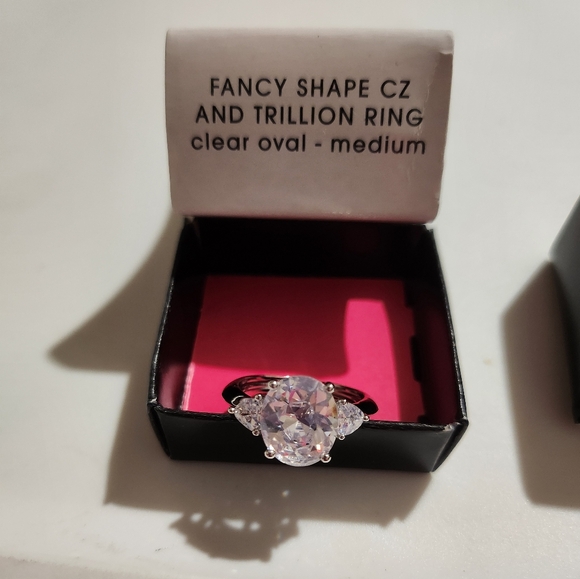 Avon Jewelry - Elegant Silver CZ Trillion Ring